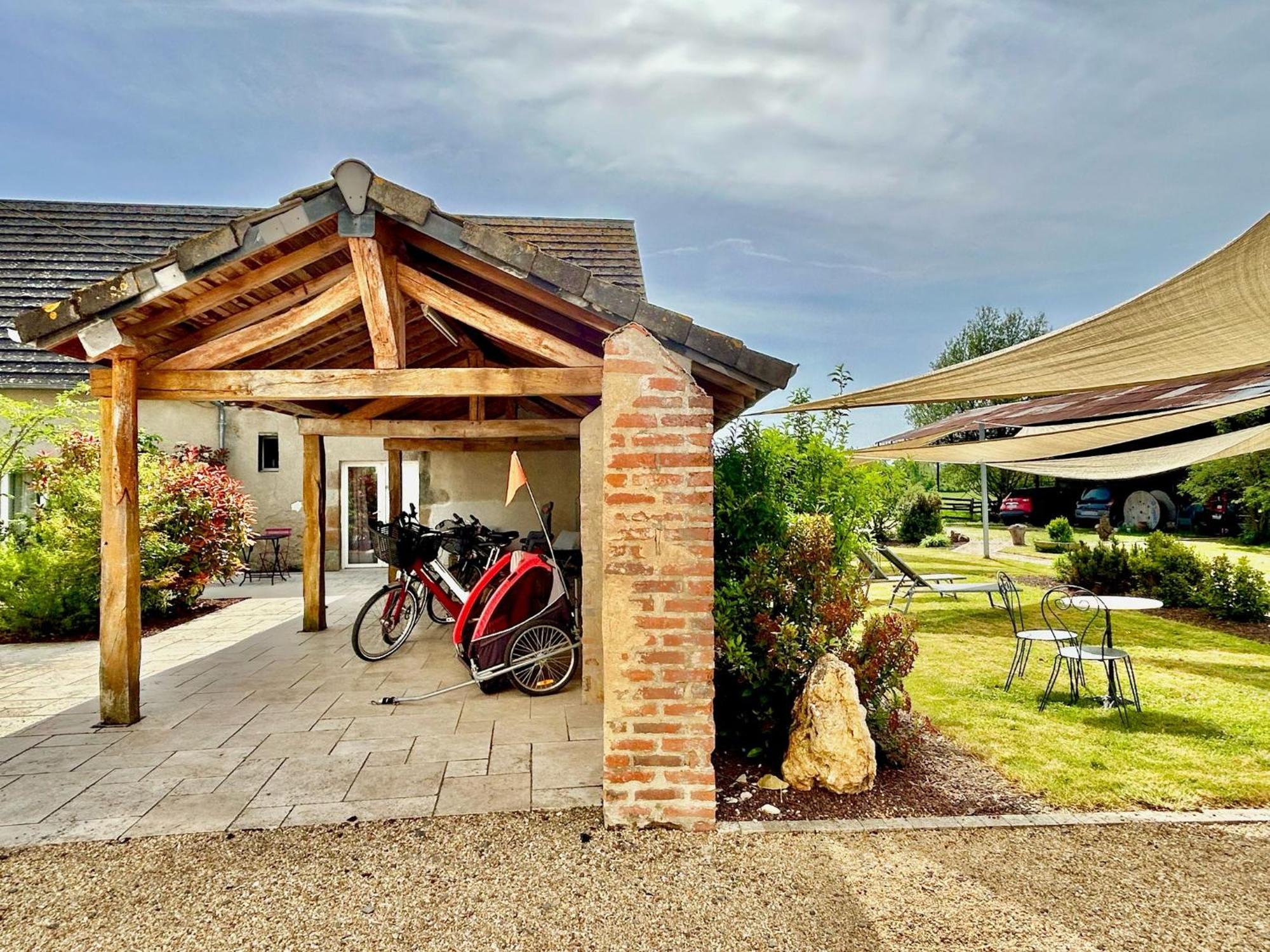 Thénioux Le Petit Nancay Bed & Breakfast エクステリア 写真